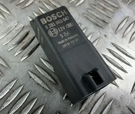 Volvo XC60 Glow plug pre-heat relay 31342686
