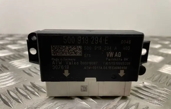 Volkswagen Golf VII Parking PDC control unit/module 5Q0919294E 5Q0919294A