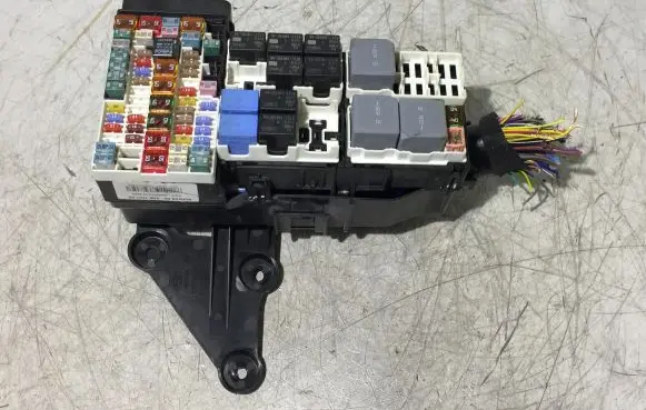 Fuse box set