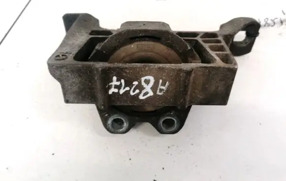 Mazda 3 I Engine mount bracket B32T39060