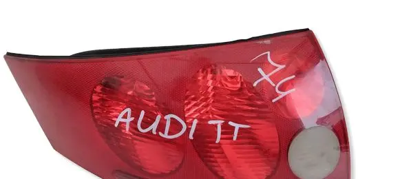 Audi TT Mk1 Rear/tail lights 89100109