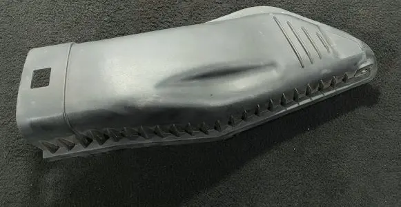 BMW 5 E60 E61 Air filter box cover 7789109