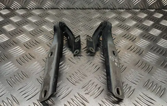 Audi A6 S6 C5 4B Engine bonnet/hood hinges 4B0823301D 4B0823302D