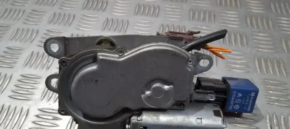 Citroen Xantia Rear window wiper motor 962381888A 40437212V