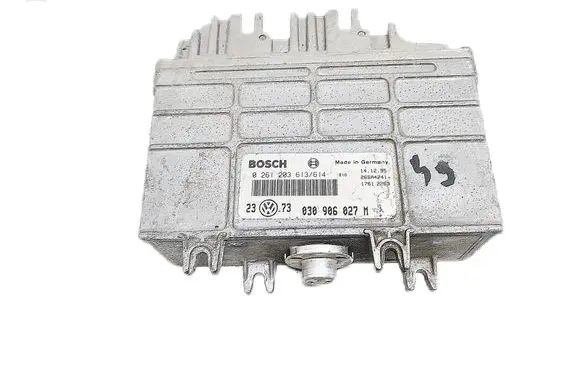 Volkswagen Golf III Engine control unit/module 030906027M