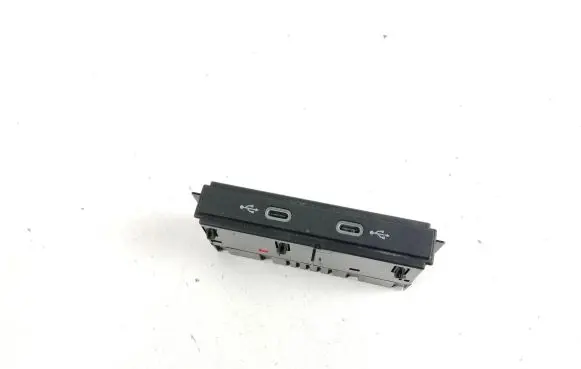 Volkswagen ID.3 USB socket connector 5NA035736
