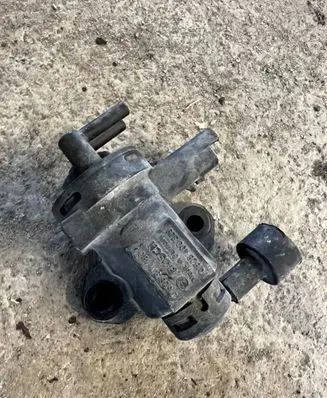 Peugeot 607 Turbo solenoid valve 9628971180 962897118