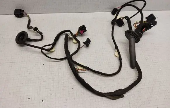 Volkswagen Bora Front door wiring loom