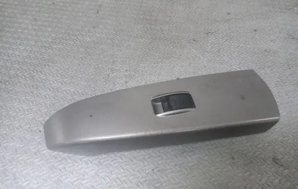 Toyota Prius (XW20) Electric window control switch 7427147050