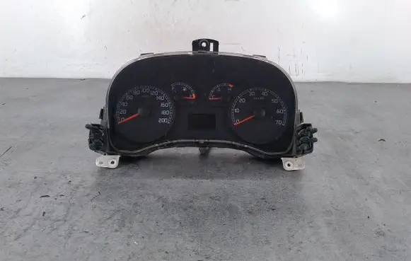 Speedometer (instrument cluster)