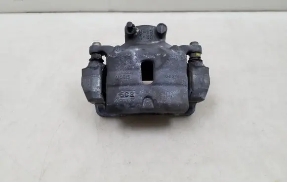 Hyundai i40 Front brake caliper