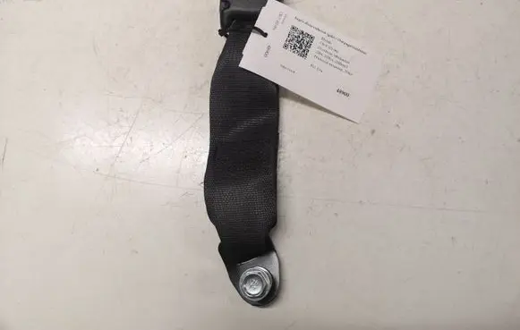 Honda CR-V Middle seatbelt buckle (rear) 