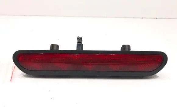 Fiat Tipo Third/center stoplight