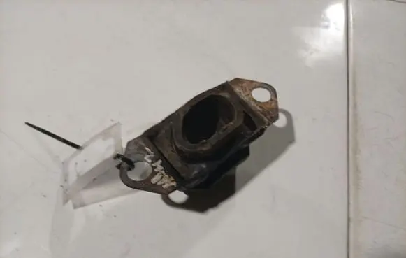 Nissan Qashqai Engine mount bracket 