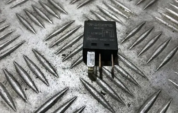 Volvo V70 Other relay 9441161 022612a