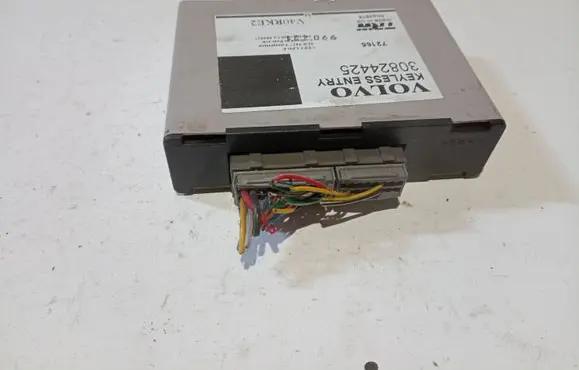 Volvo S40, V40 Comfort/convenience module 30824425 72165 0043875