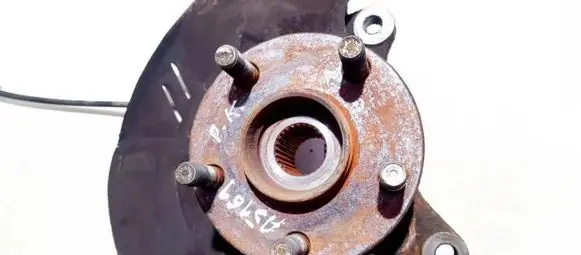 Subaru Outback Front wheel hub