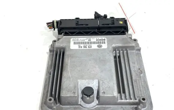Volkswagen Transporter - Caravelle T5 Engine control unit/module ECU 