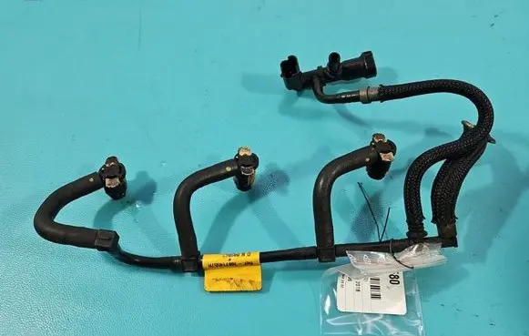 Mercedes-Benz A W176 Fuel line pipe 166714557R IMPRK1521580