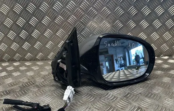 Front door electric wing mirror