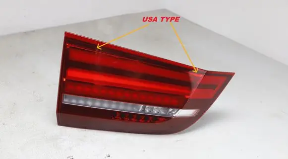 Tailgate rear/tail lights