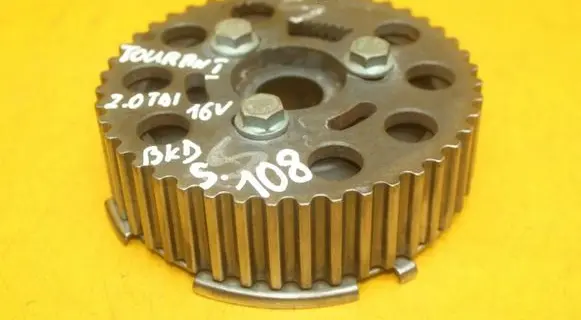 Volkswagen Touran I Camshaft pulley/ VANOS 03G109239B 038109111E