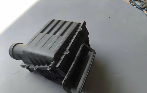 Skoda Superb B8 (3V) Air filter box 5Q0129601AE