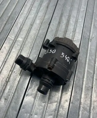 BMW 5 G30 G31 G38 Electric auxiliary coolant/water pump 8482744 0392024094 20190520
