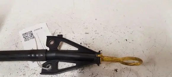 Renault Clio III Oil level dip stick 8200392176