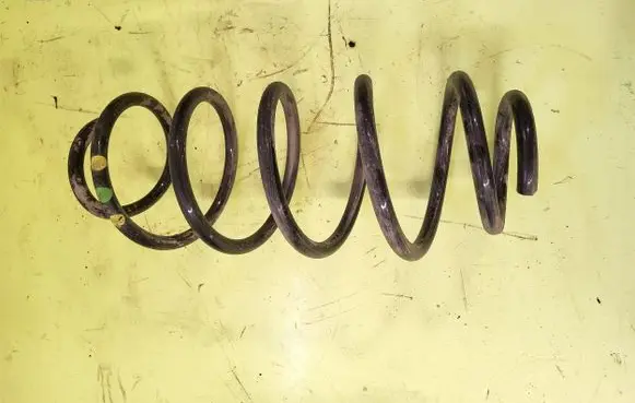 Volvo V70 Front coil spring 30748154