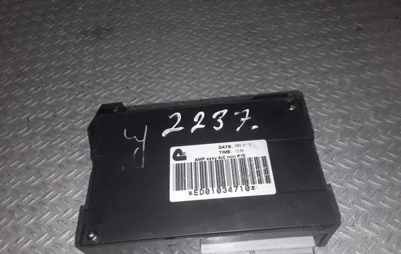 Nissan Primera Air conditioning/heating control unit ED01034710