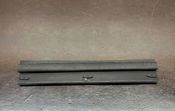 Audi A1 Engine compartment rubber 8X0823126