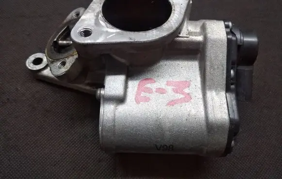 Renault Megane II EGR valve 8200609274 CZ203611 H8200194323