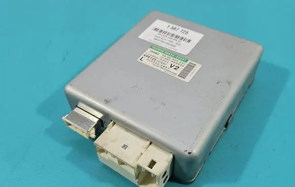 Toyota Auris 150 Central body control module 8965002551 IMPRK1587725