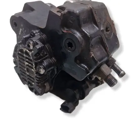 Volvo S80 Fuel injection high pressure pump 8689590 0445010043