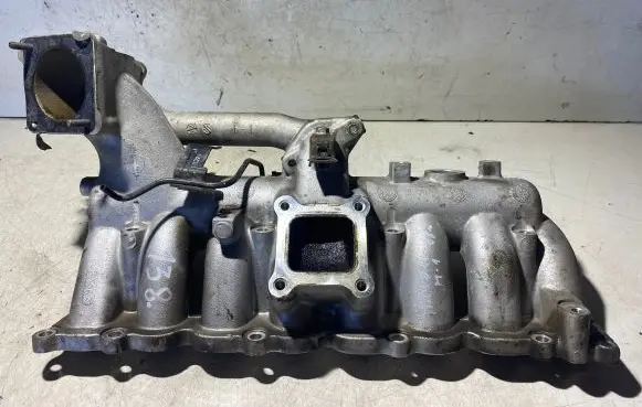 Hyundai H-1, Starex, Satellite Exhaust manifold