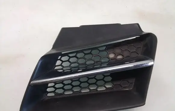 Alfa Romeo 156 Front bumper upper radiator grill