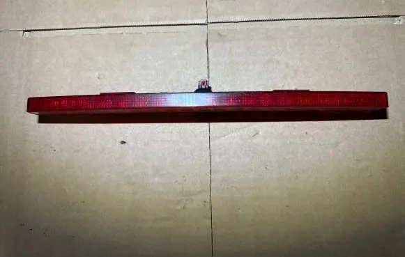 Audi A4 S4 B7 8E 8H Third/center stoplight 28427007