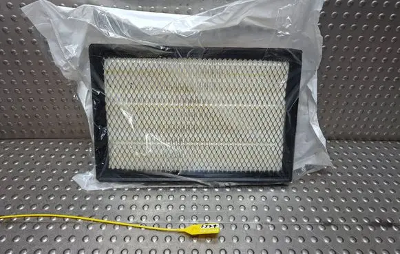Dodge RAM 2500 DR Air filter 68441763AA