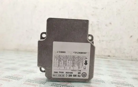 Volkswagen Touran I Airbag control unit/module 1T0909605C