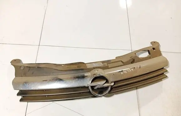 Opel Astra H Front grill 13241967