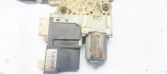 Citroen C4 I Front door window regulator motor 9681575380