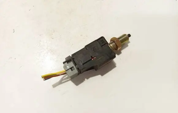 Brake pedal sensor switch