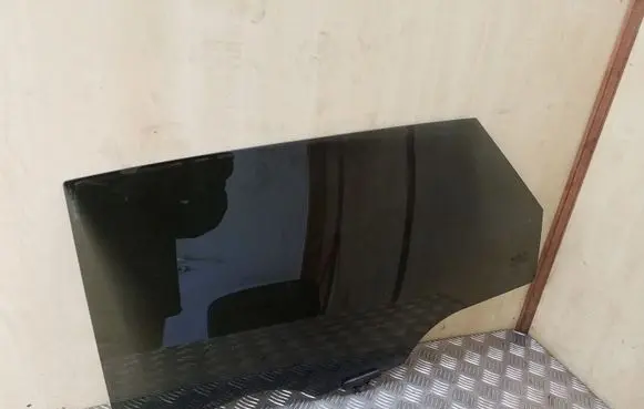 Hyundai i40 Rear door window glass