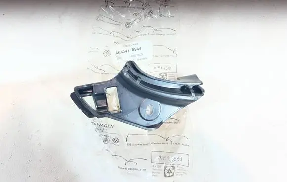 Volkswagen Golf V Fuel pressure sensor 1K0609639
