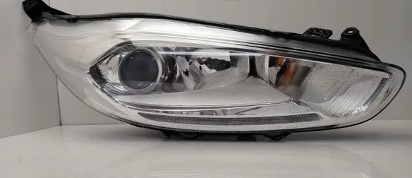Ford Fiesta Headlight/headlamp 