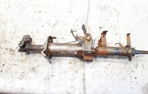 Nissan Almera N16 Steering wheel axle