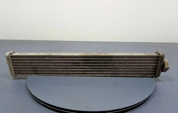 Engine oil radiator