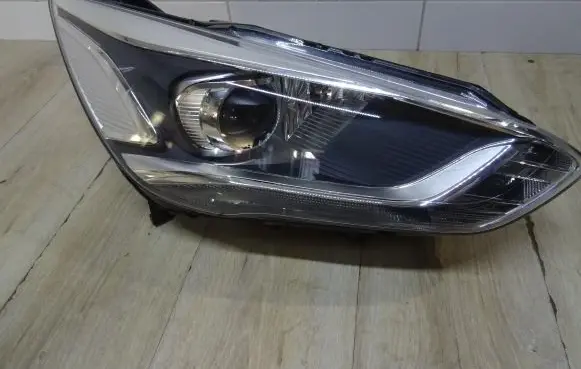 Ford Grand C-MAX Headlight/headlamp F1CB13D152AF