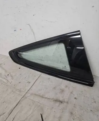 BMW M8 F91 F92 G14 G15 Rear side window 7424836